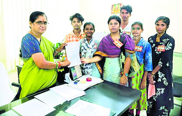 చెత్త తొలగించారు  
1