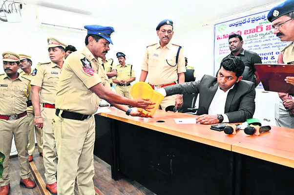 మద్యం సిండికేట్! 1
