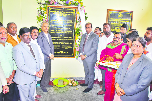కక్షిదారులకు సత్వర న్యాయం అందాలి 1