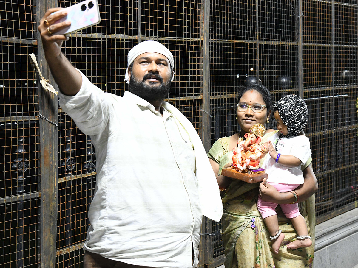 Ganesha immersions in Telugu States Photos19