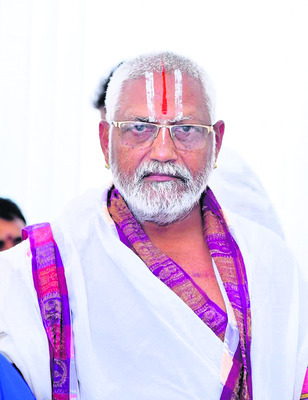 యాదగిరి క్షేత్రానికి ఉత్సవ శోభ 1