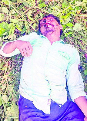 గుర్తు తెలియని వాహనం ఢీకొని వ్యక్తి మృతి2