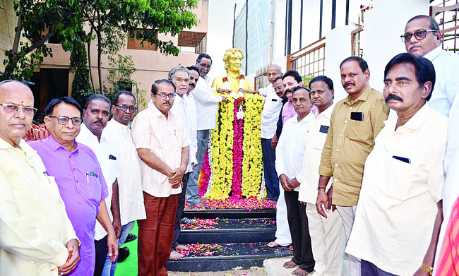 కళామతల్లి ముద్దుబిడ్డ బళ్లారి రాఘవ 1