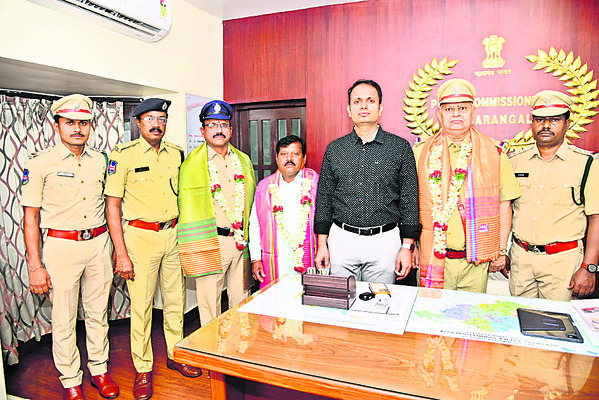 హక్కుల సాధనకు ఐక్యంగా ఉద్యమించాలి
1