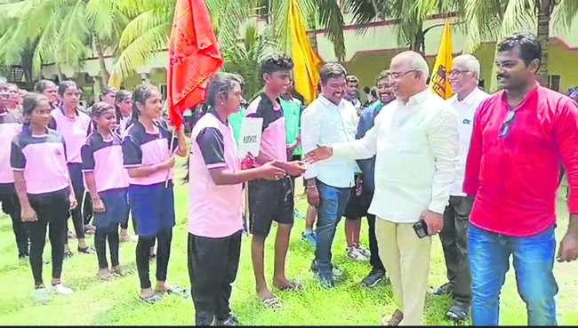 రాష్ట్ర ఫోర్‌ బాల్‌ టోర్నమెంట్‌ ప్రారంభం 1