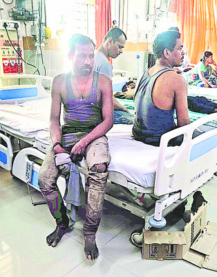 క్షతగాత్రులను నరసరావుపేట తరలింపు1