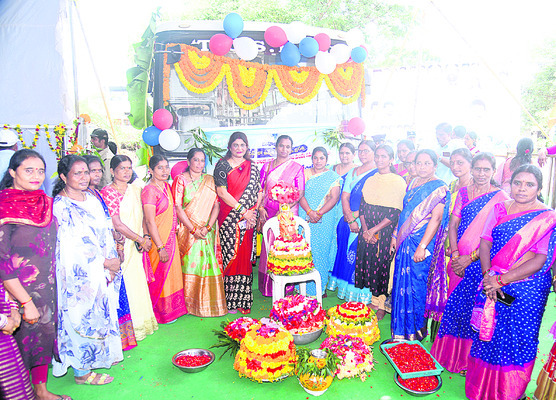 మూడు పంటలకు సాగునీరు1