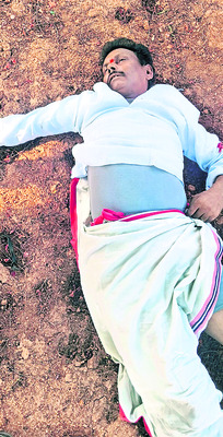 ట్రాక్టర్ అదుపు తప్పి వ్యక్తి మృతి
1