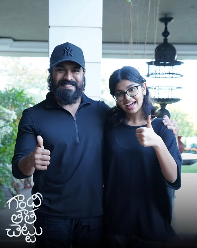 Best Child Artist Sukumar Daughter Sukriti Veni Gandhi Tatha Chettu20