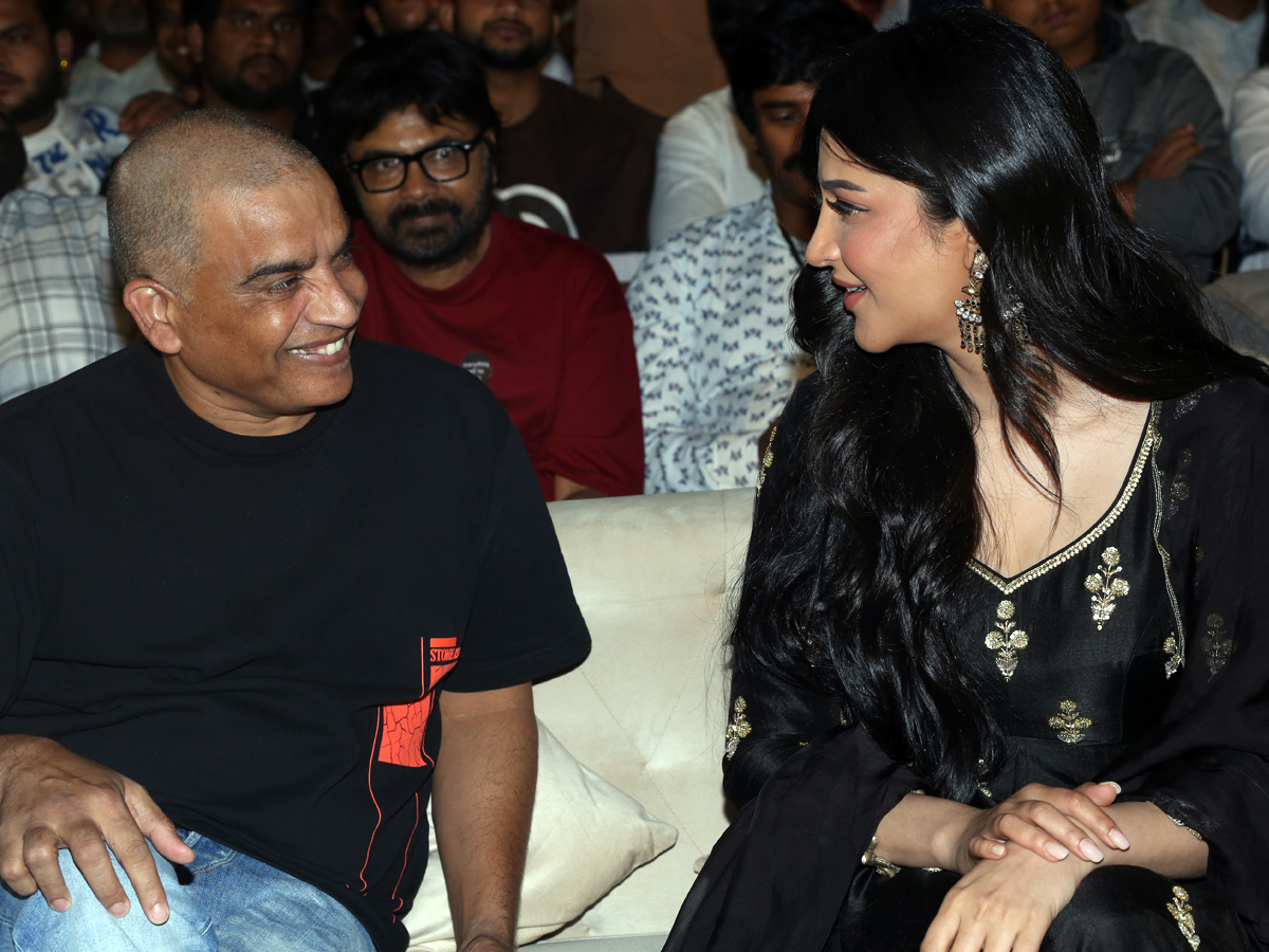'Coolie' movie pre-release event in Hyderabad (Photos)7