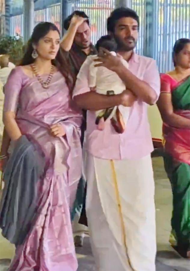 Kiran Abbavaram with Wife Rahasya Visits Tirumala11