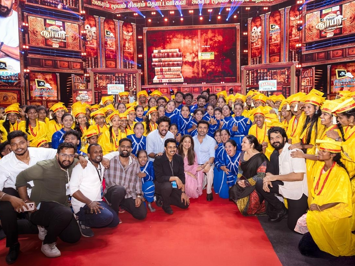 Hero Surya's 'Agaram Foundation' 15th anniversary celebrations (Photos)5