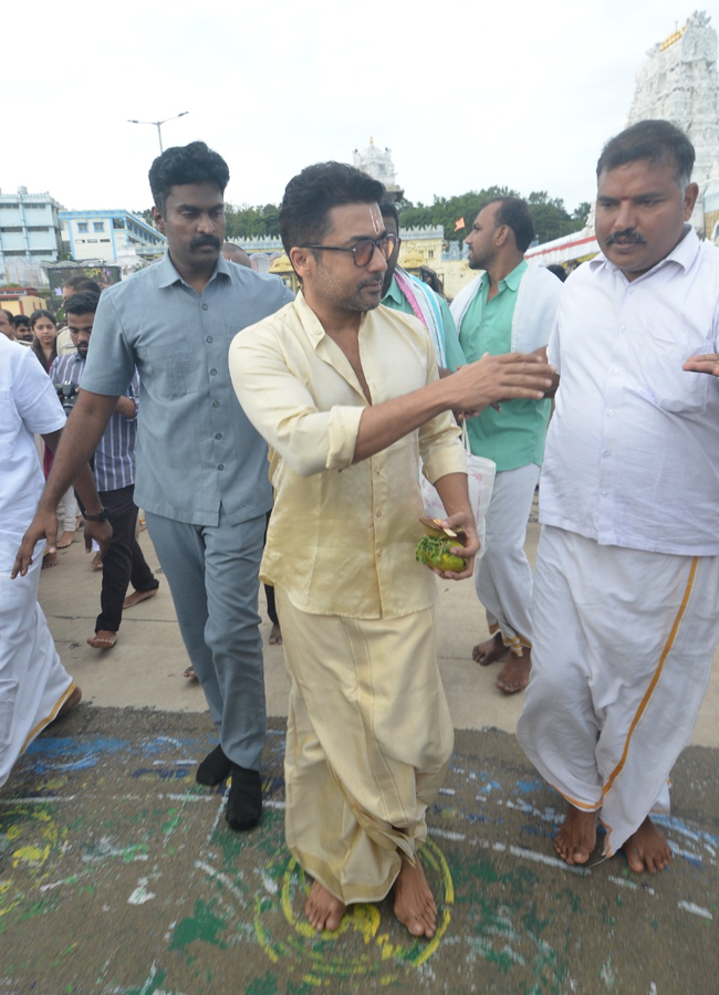 Surya family visits to Tirumala (Photos)13