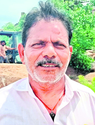 జానాల గుట్టకు ఎసరు..1
