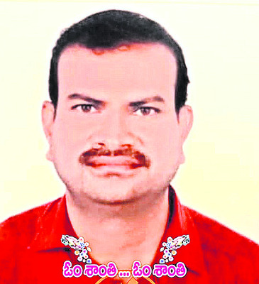 అదుపు తప్పిన బైక్..
1