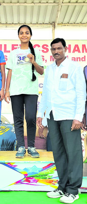 అభివృద్ధి పనులు పూర్తి చేయాలి3
