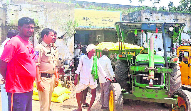 అభివృద్ధి పనులు పూర్తి చేయాలి1