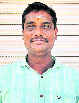ఔట్సోర్సింగ్ ఉద్యోగుల వెట్టిచాకిరీ!1