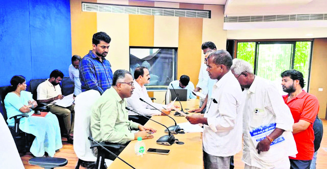 ప్రజావాణికి 38 ఫిర్యాదులు
1