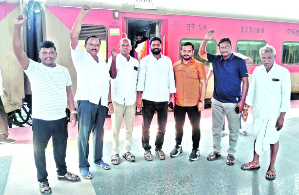 చలో ఢిల్లీకి కాంగ్రెస్ బీసీ నాయకులు 1