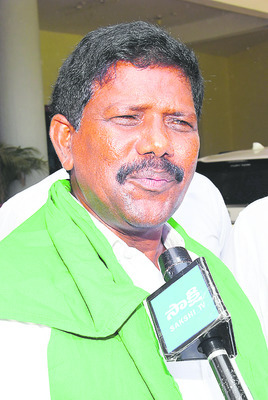 వ్యవసాయాన్ని నిజంగానే దండగ చేశారు
1