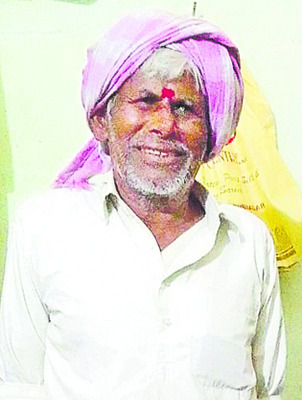 రైలు కింద పడి  వృద్ధుడి ఆత్మహత్య 1