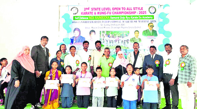 బాధితులకు భరోసాగా గ్రీవెన్స్‌ డే
4