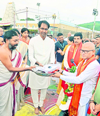 టీటీడీకి విరాళంగా ఎలక్ట్రిక్ స్కూటర్ 1