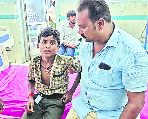 ఆటోను ఢీకొన్న కారు
1