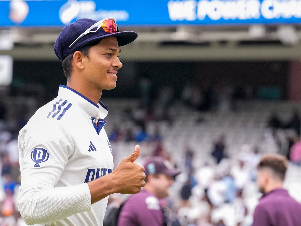 India victory in the fifth Test match against England25