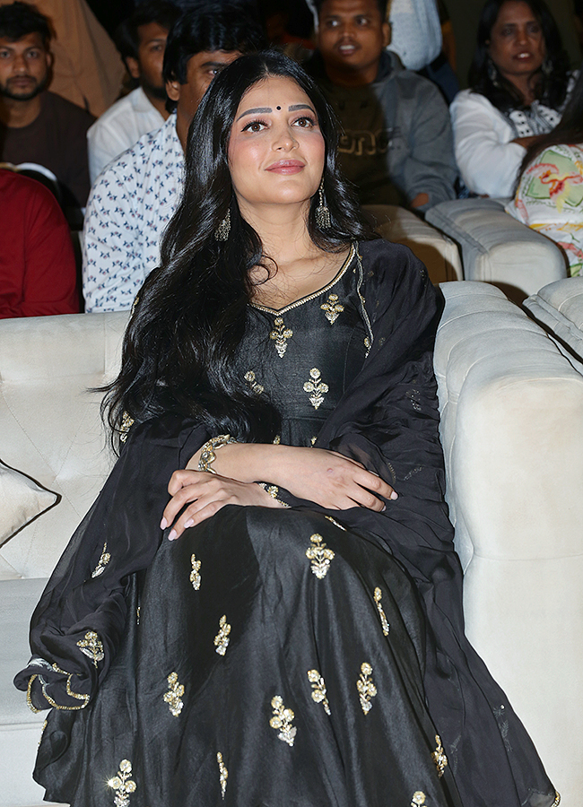 Shruti Haasan in Coolie Pre Release Event Photos16