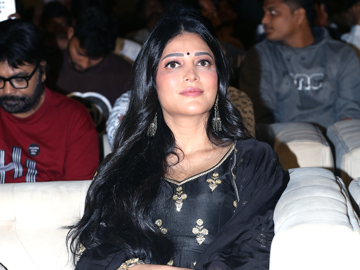 Shruti Haasan in Coolie Pre Release Event Photos18
