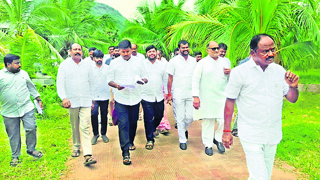 రైతుల పాలిట కాలకూటమి 1
