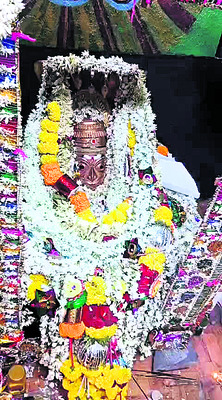 అధిక వర్షాలు ఉన్నా.. రైతులకు సుఖం లేదు! 
1