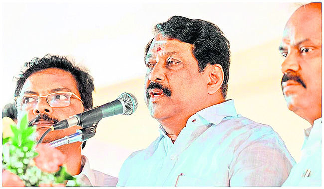 పర్యటనల జోరు!2