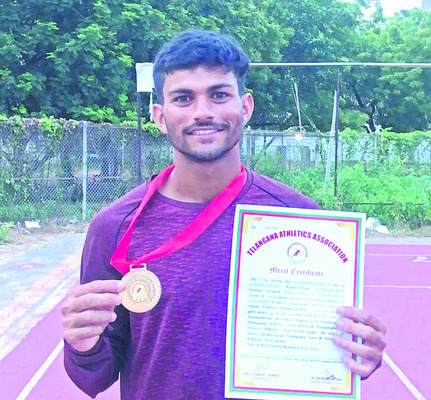 అథ్లెటిక్స్లో జిల్లాకు పతకాల పంట2