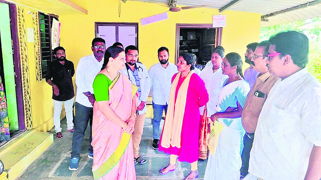 ప్రతిభ  చూపే సిబ్బందికి ప్రోత్సాహకాలు2