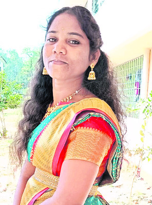 ట్రాలీఆటో ఢీకొని చిన్నారి మృతి1