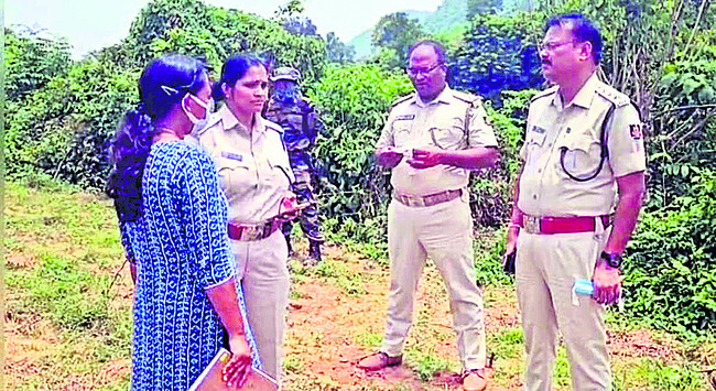వ్యాపారి దారుణ హత్య 1
