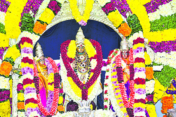 13 నుంచి అమరేశ్వరుని పవిత్రోత్సవాలు 1