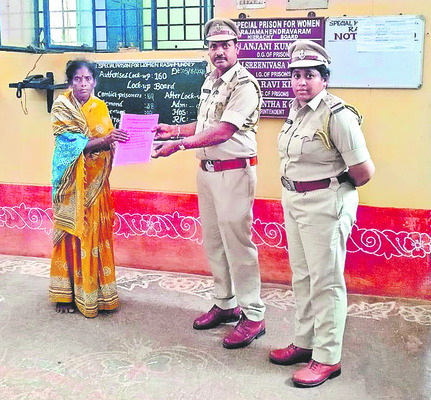 సారా విక్రేతపై పీడీ యాక్టు 1