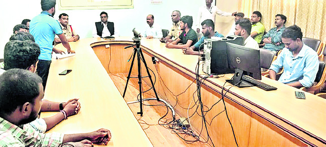కేయూలో ఉద్రిక్తత1