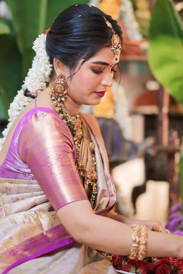 Bigg BOss Fame Priyanka Jain Participated In Varalakshmi Vratham pooja Photos14