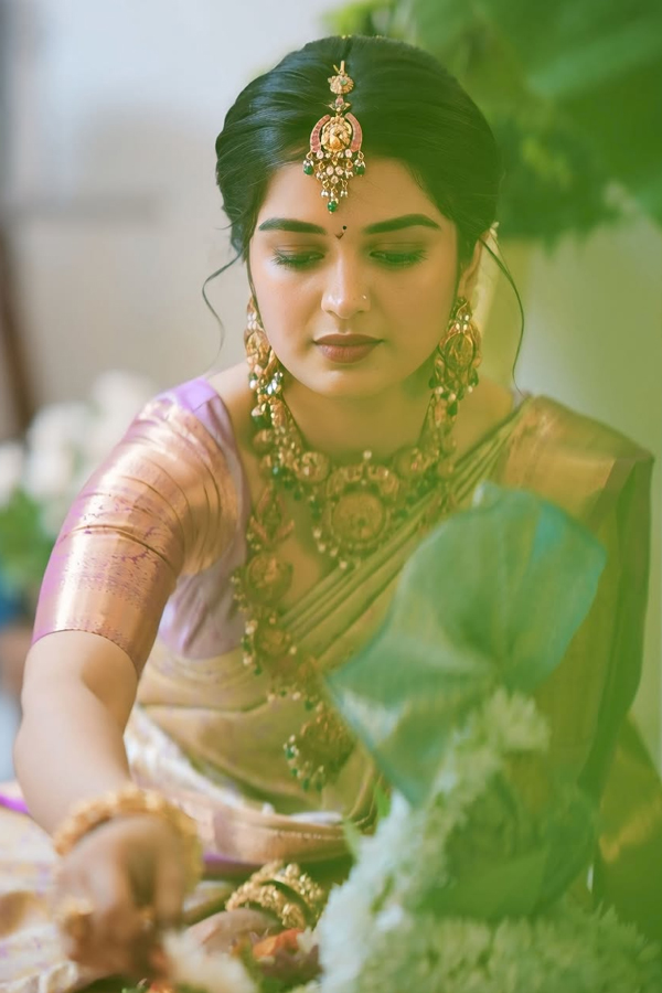 Bigg BOss Fame Priyanka Jain Participated In Varalakshmi Vratham pooja Photos3
