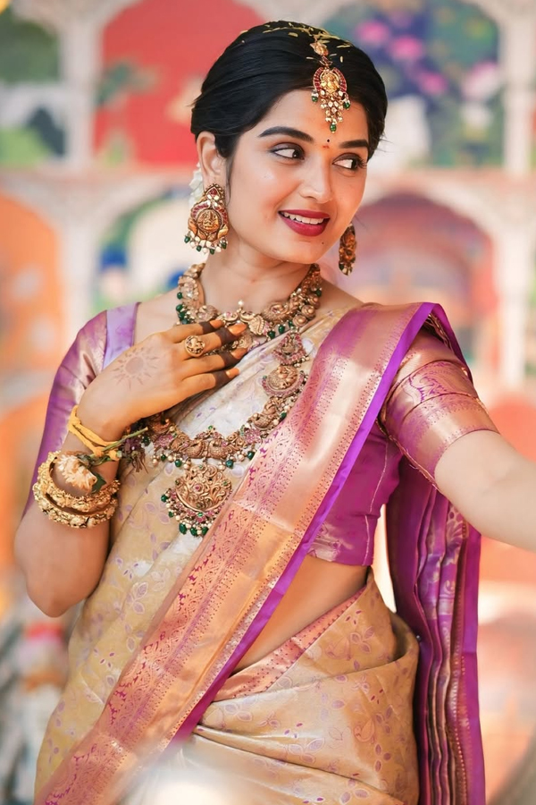 Bigg BOss Fame Priyanka Jain Participated In Varalakshmi Vratham pooja Photos9