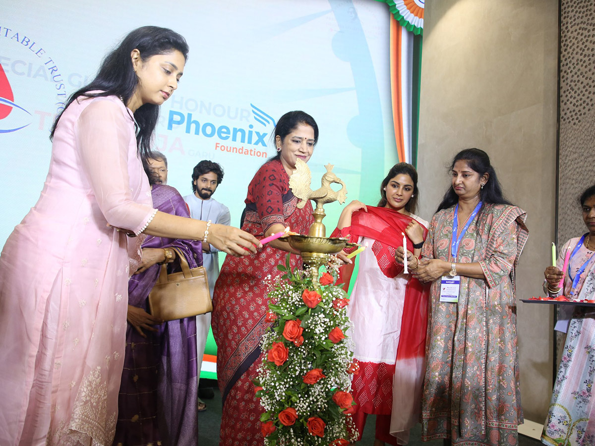 Chiranjeevi : Mega Blood Donation Drive Phoenix Foundation Photos3