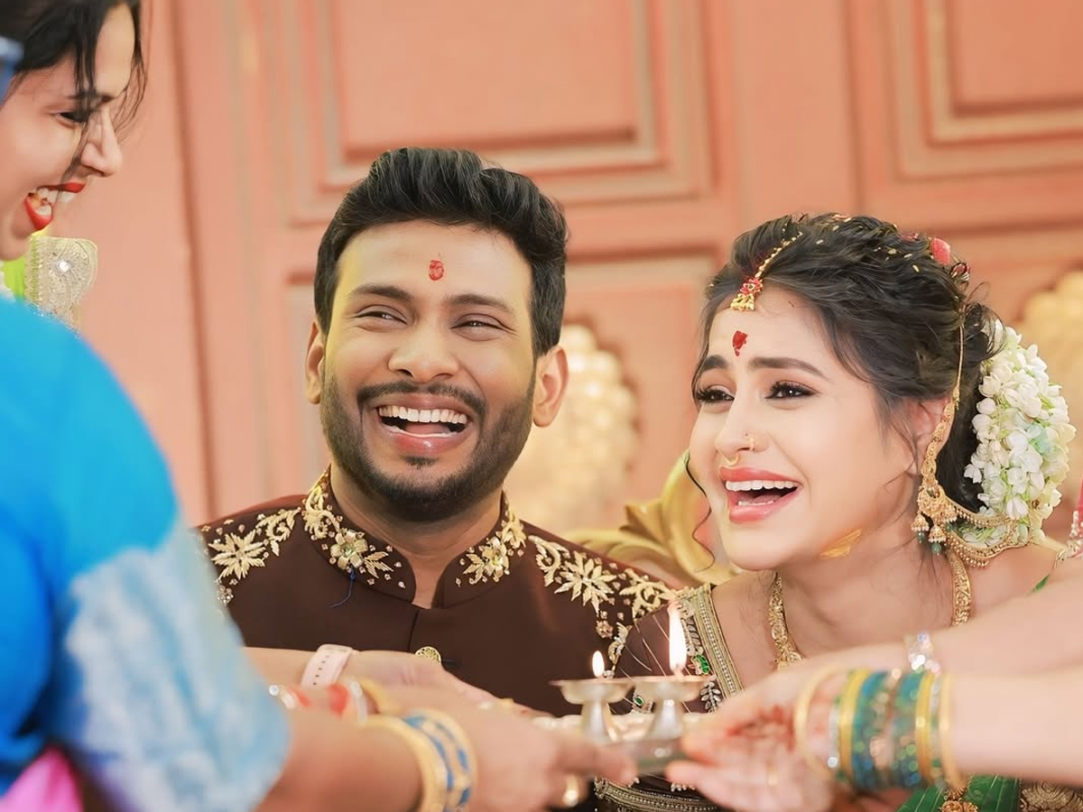 Grand Bigg Boss Soniya Akula Seemantham Ceremony Photos 6