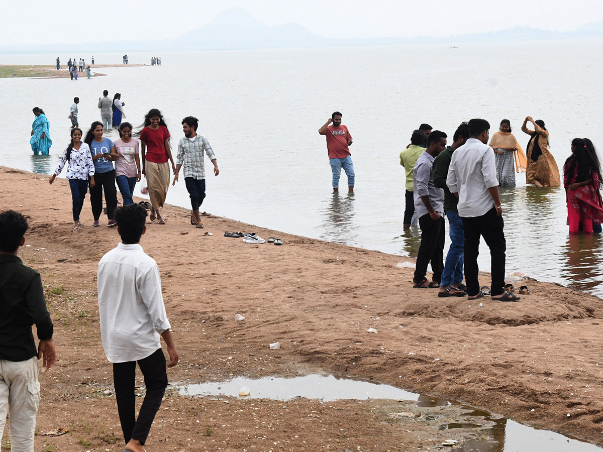 Tourists Flock to See Lower Manair Dam Photos10