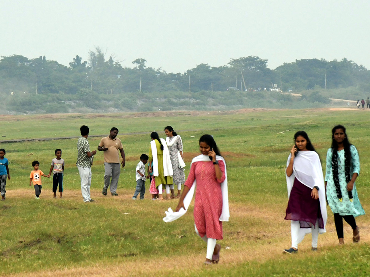 Tourists Flock to See Lower Manair Dam Photos13