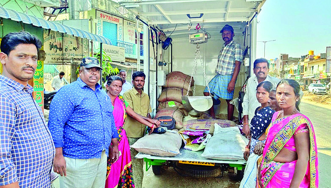 మార్కెట్‌లో నిత్యావసరాల ధరలు మండిపోతున్నాయి. ఇలాంటి పరి1